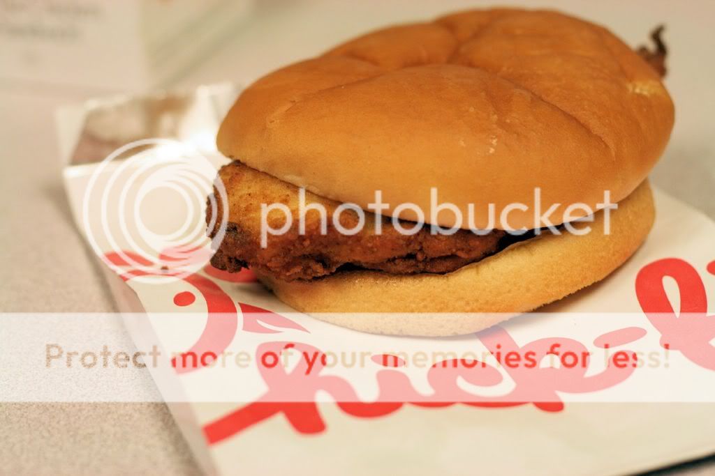 ChickFilA-ChickenSandwich.jpg